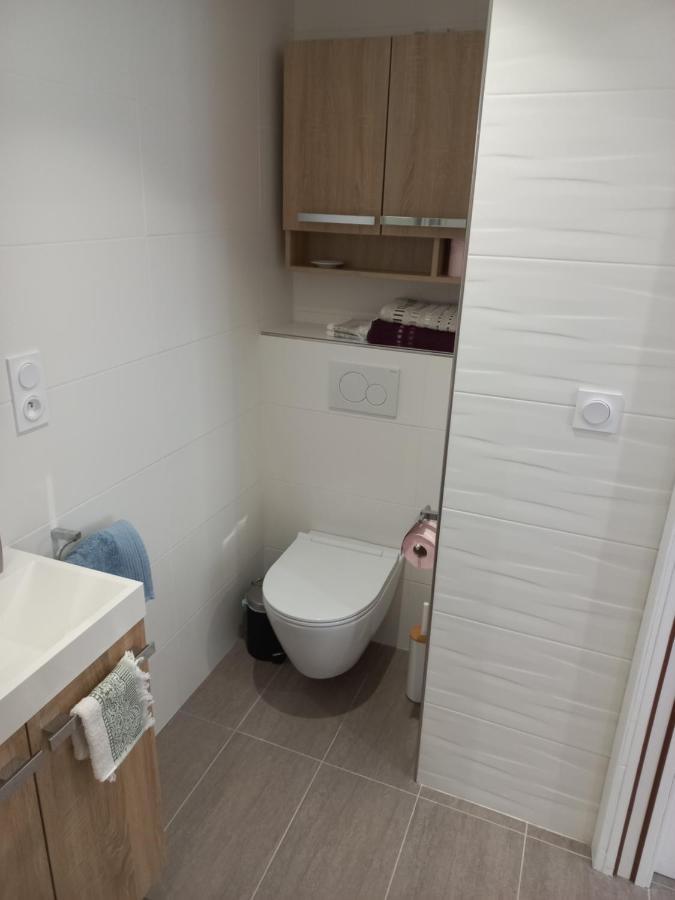 La Casa Bed&Breakfast Entree Independante 26M2 Calme Proche De Tout Wifi Parking Prive Jardin Terrasse 乌瑞基尼 外观 照片