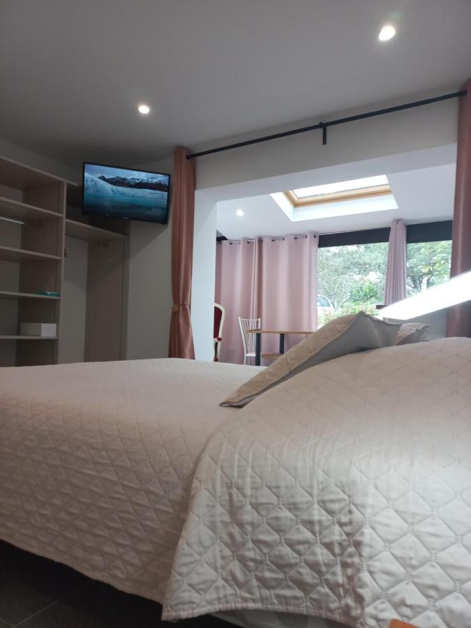 La Casa Bed&Breakfast Entree Independante 26M2 Calme Proche De Tout Wifi Parking Prive Jardin Terrasse 乌瑞基尼 外观 照片