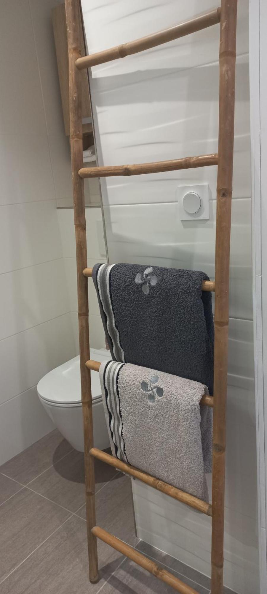 La Casa Bed&Breakfast Entree Independante 26M2 Calme Proche De Tout Wifi Parking Prive Jardin Terrasse 乌瑞基尼 外观 照片