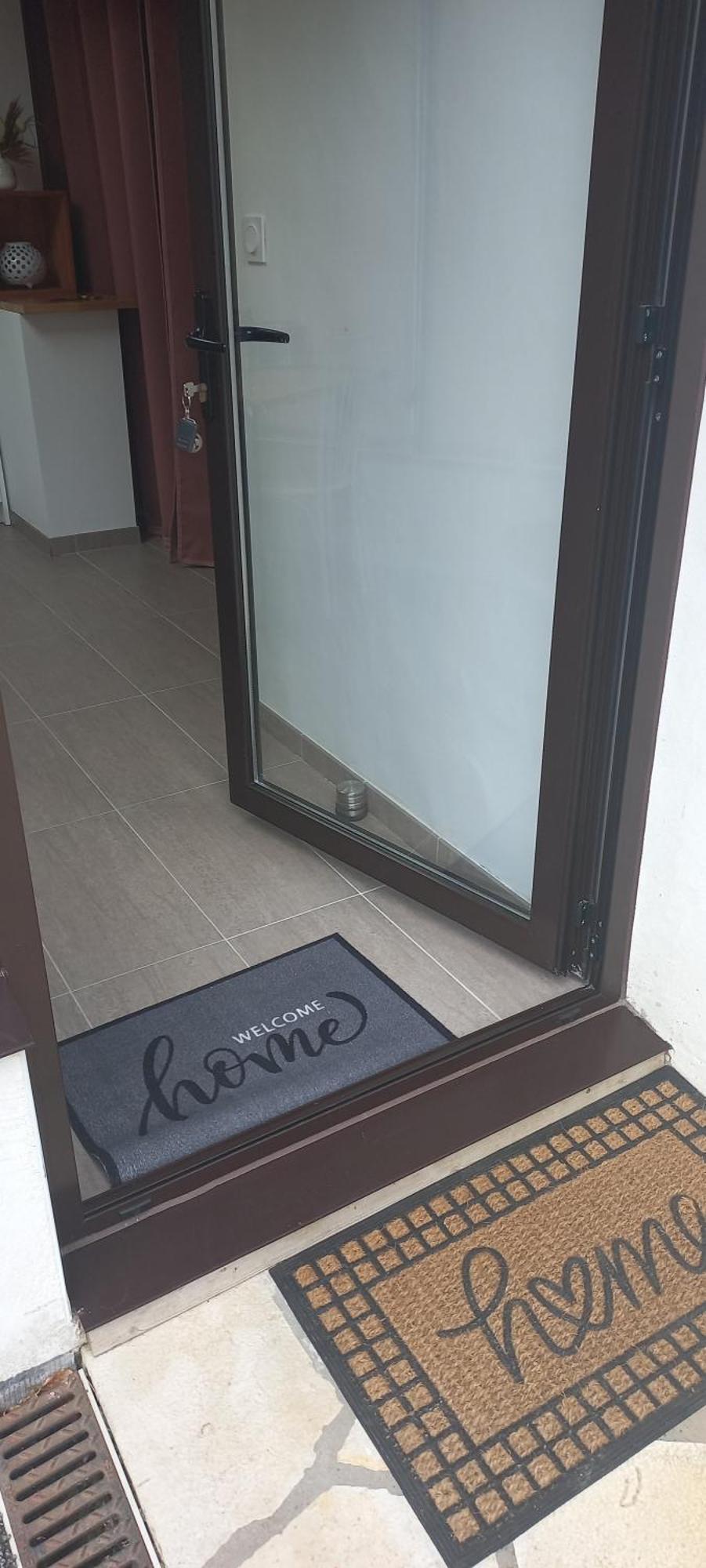 La Casa Bed&Breakfast Entree Independante 26M2 Calme Proche De Tout Wifi Parking Prive Jardin Terrasse 乌瑞基尼 外观 照片