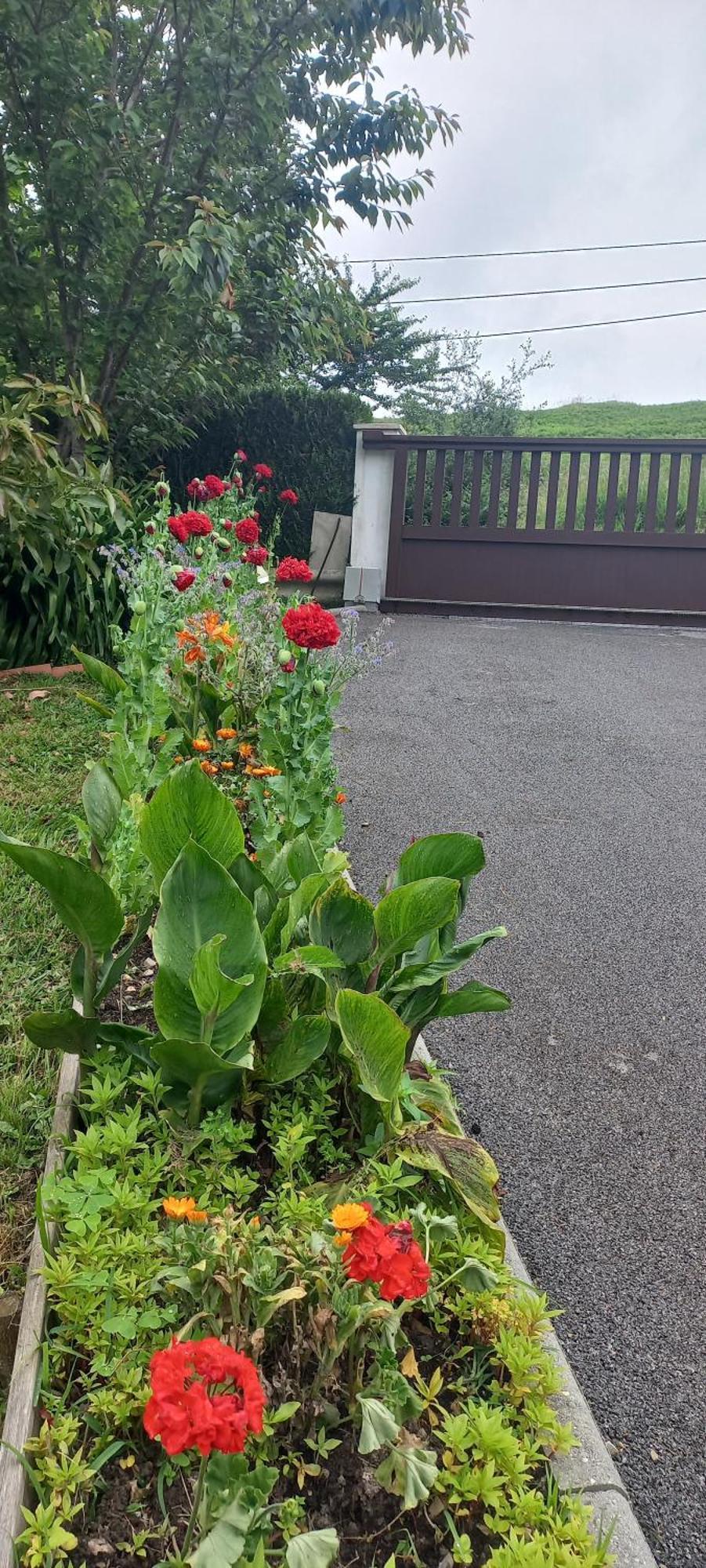 La Casa Bed&Breakfast Entree Independante 26M2 Calme Proche De Tout Wifi Parking Prive Jardin Terrasse 乌瑞基尼 外观 照片